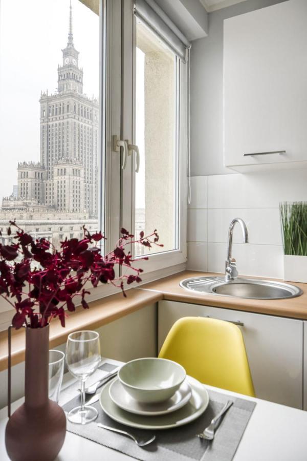 Apartments Centre By Arrenda Warsaw Exterior photo